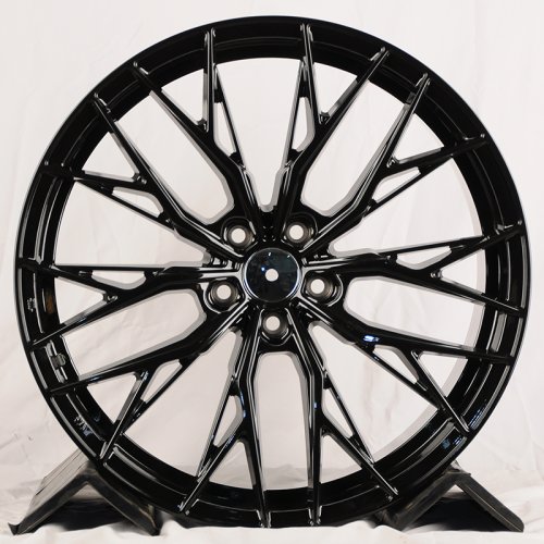 KoKo Kuture 0387 8.5j-20 5*108 ET42 d67.1 Gloss Black