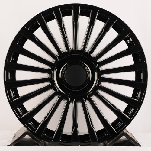 Zumbo Wheels LR13 9.5j-22 5*120 ET45 d72.6 Gloss Black